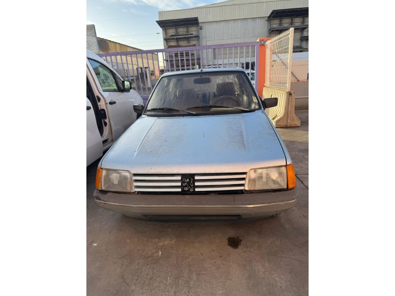 peugeot 205 sr del año 1985