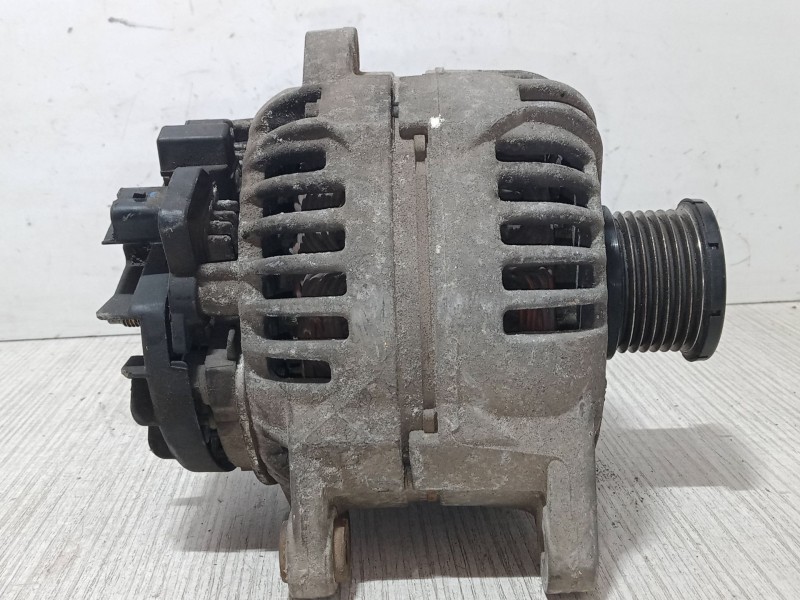 Recambio de alternador para renault laguna ii (bg0/1_) 1.9 dci (bg1a, bg1w, bg0g) referencia OEM IAM 8200251006  