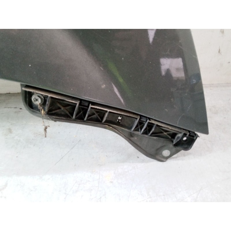 Recambio de aleta delantera derecha para toyota corolla verso (zer_, zze12_, r1_) 1.8 (znr11_) referencia OEM IAM 538110F010  