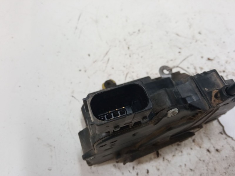 Recambio de cerradura puerta delantera izquierda para fiat punto (199_) 1.3 d multijet referencia OEM IAM 51905686  