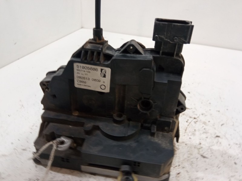 Recambio de cerradura puerta delantera izquierda para fiat punto (199_) 1.3 d multijet referencia OEM IAM 51905686  