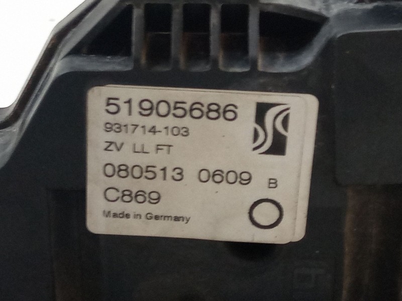 Recambio de cerradura puerta delantera izquierda para fiat punto (199_) 1.3 d multijet referencia OEM IAM 51905686  