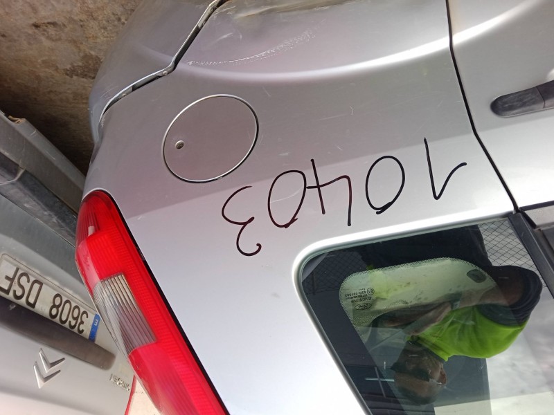 ford fiesta v (jh_, jd_) del año 2004