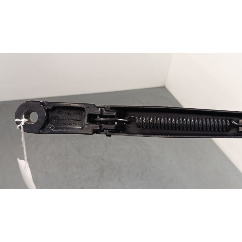 Recambio de brazo limpia delantero izquierdo para peugeot 3008 i monospace (0u_) 2.0 hdi referencia OEM IAM 3392125734L  