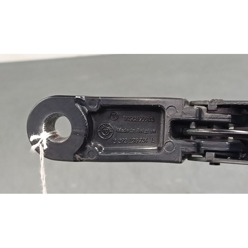 Recambio de brazo limpia delantero izquierdo para peugeot 3008 i monospace (0u_) 2.0 hdi referencia OEM IAM 3392125734L  