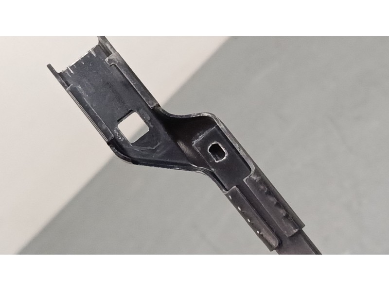 Recambio de brazo limpia delantero izquierdo para peugeot 3008 i monospace (0u_) 2.0 hdi referencia OEM IAM 3392125734L  