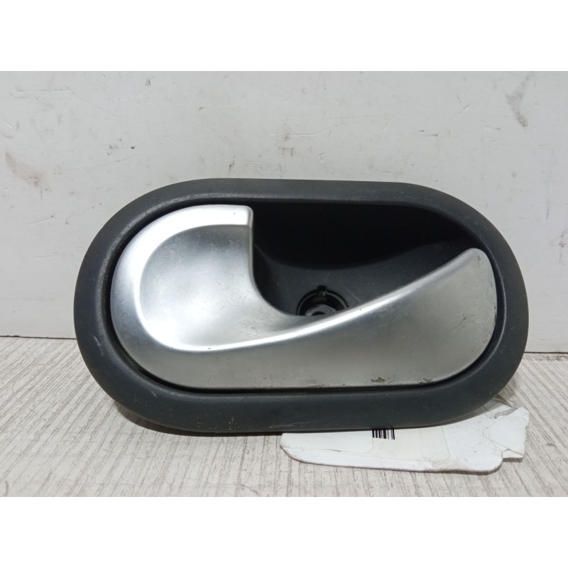 Recambio de maneta interior puerta trasera izquierda para renault modus / grand modus (f/jp0_) 1.4 (jp01, jp0j) referencia OEM I