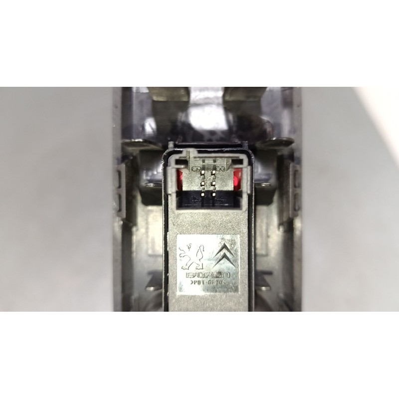 Recambio de mando elevalunas delantero derecho para peugeot 3008 i monospace (0u_) 2.0 hdi referencia OEM IAM 96650618ZD  