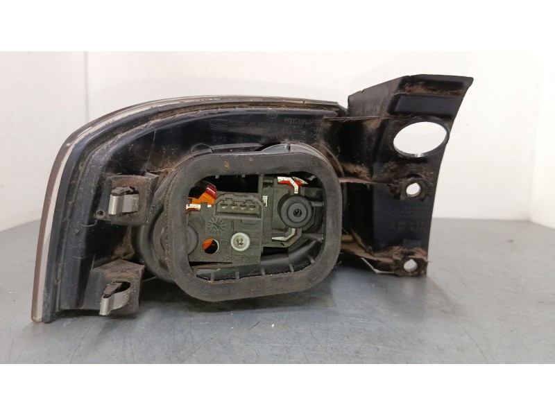 Recambio de piloto trasero derecho para seat ibiza iii (6l1) 1.4 16v referencia OEM IAM 6L6945096A 6L6945112 