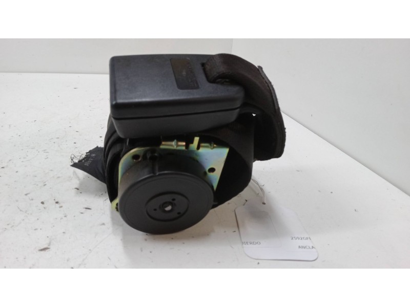 Recambio de anclaje cinturon trasero izquierdo para ford fiesta v (jh_, jd_) 1.4 tdci referencia OEM IAM   