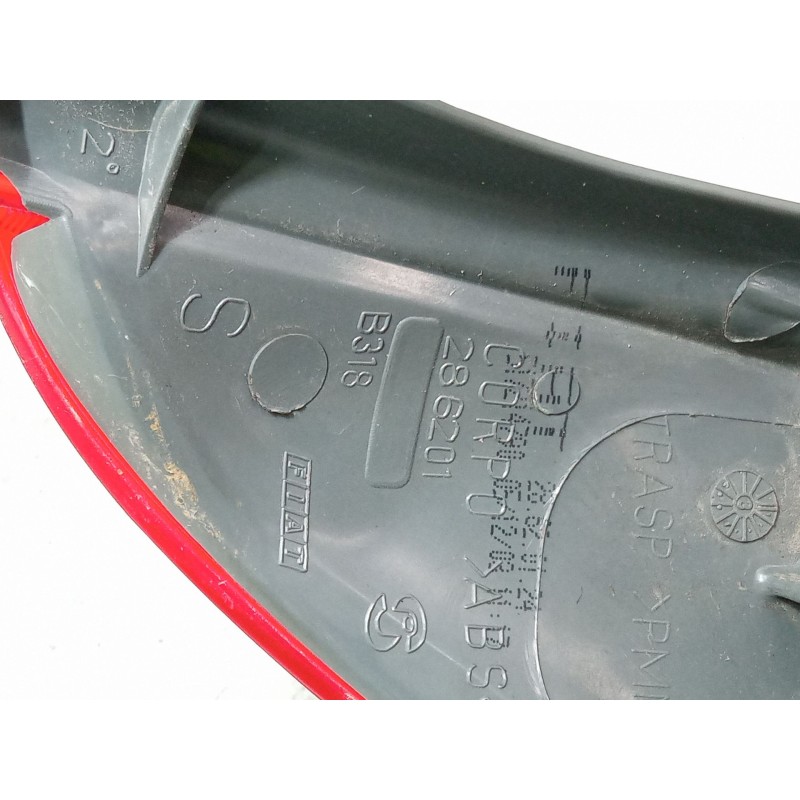 Recambio de piloto trasero izquierdo para fiat punto (188_) 1.2 60 (188.030, .050, .130, .150, .230, .250) referencia OEM IAM   