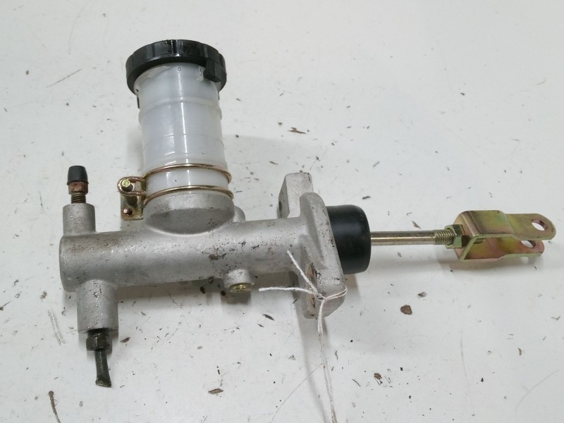 Recambio de bomba embrague para nissan terrano ii (r20) 2.7 tdi 4wd referencia OEM IAM   