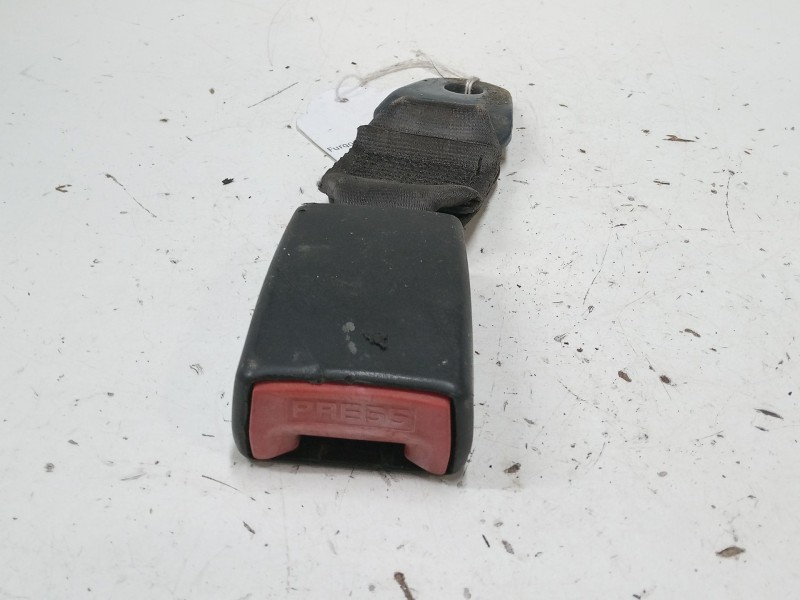 Recambio de anclaje cinturon trasero izquierdo para peugeot partner furgoneta/monovolumen (5_, g_) 1.9 d 4x4 referencia OEM IAM 