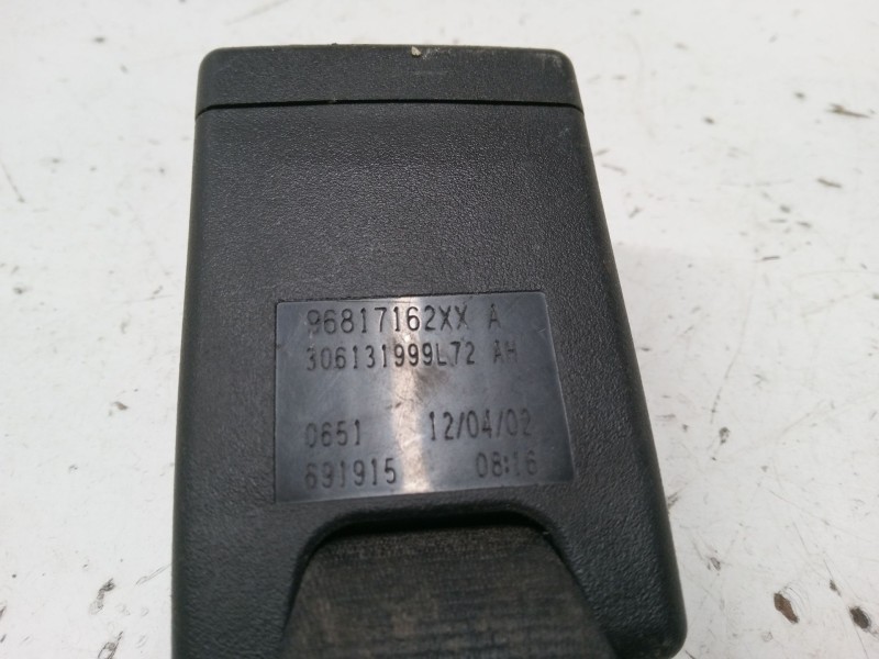 Recambio de anclaje cinturon trasero derecho para peugeot partner tepee 1.6 hdi 90 referencia OEM IAM   