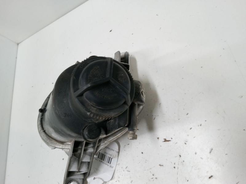 Recambio de faro antiniebla derecho para peugeot 206 hatchback (2a/c) 2.0 hdi 90 referencia OEM IAM 9628733980  