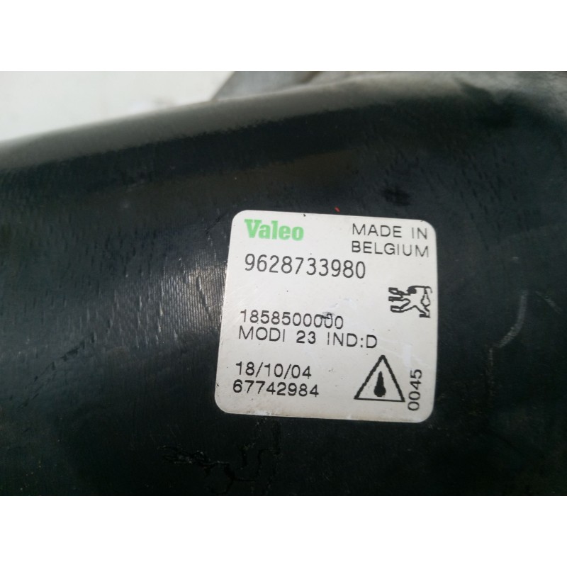 Recambio de faro antiniebla derecho para peugeot 206 hatchback (2a/c) 2.0 hdi 90 referencia OEM IAM 9628733980  