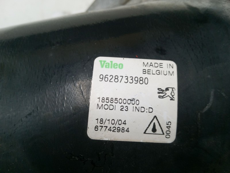 Recambio de faro antiniebla derecho para peugeot 206 hatchback (2a/c) 2.0 hdi 90 referencia OEM IAM 9628733980  