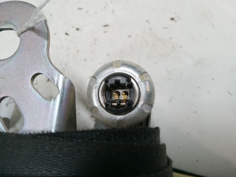 Recambio de cinturon seguridad delantero izquierdo para toyota corolla verso (zer_, zze12_, r1_) 1.8 (znr11_) referencia OEM IAM