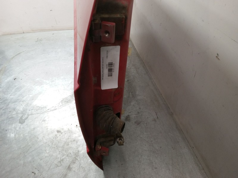 Recambio de puerta delantera derecha para volkswagen golf 1.8 gl 19 rv - 2e referencia OEM IAM   