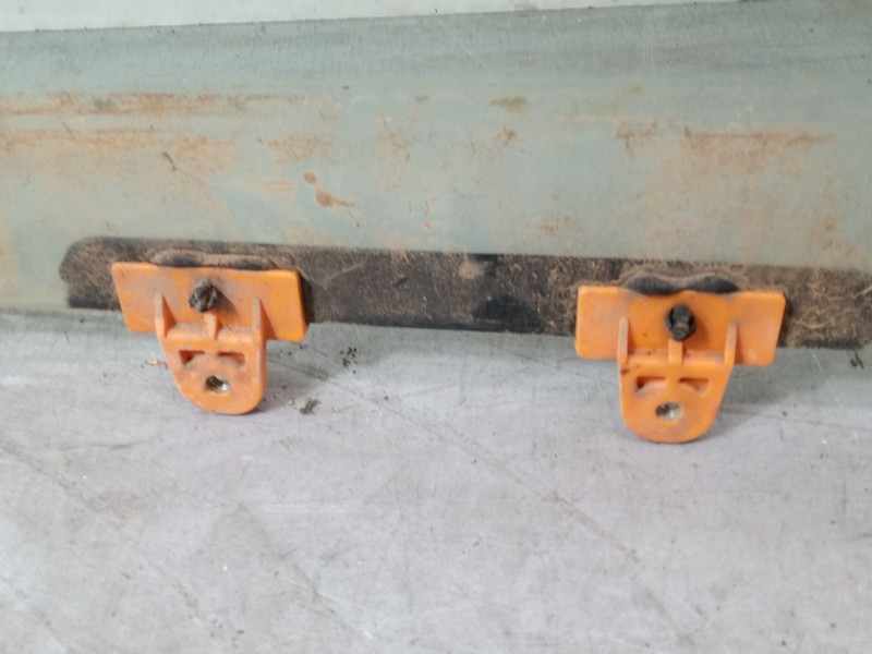 Recambio de luna puerta delantera izquierda para nissan terrano ii (r20) 2.7 tdi 4wd referencia OEM IAM   