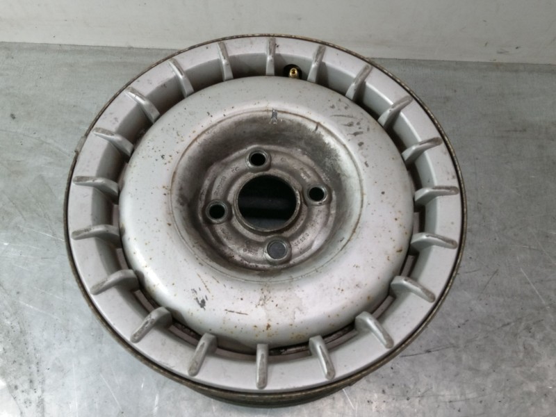Recambio de llanta chapa 13´´ para volkswagen golf 1.8 gl 19 rv - 2e referencia OEM IAM   
