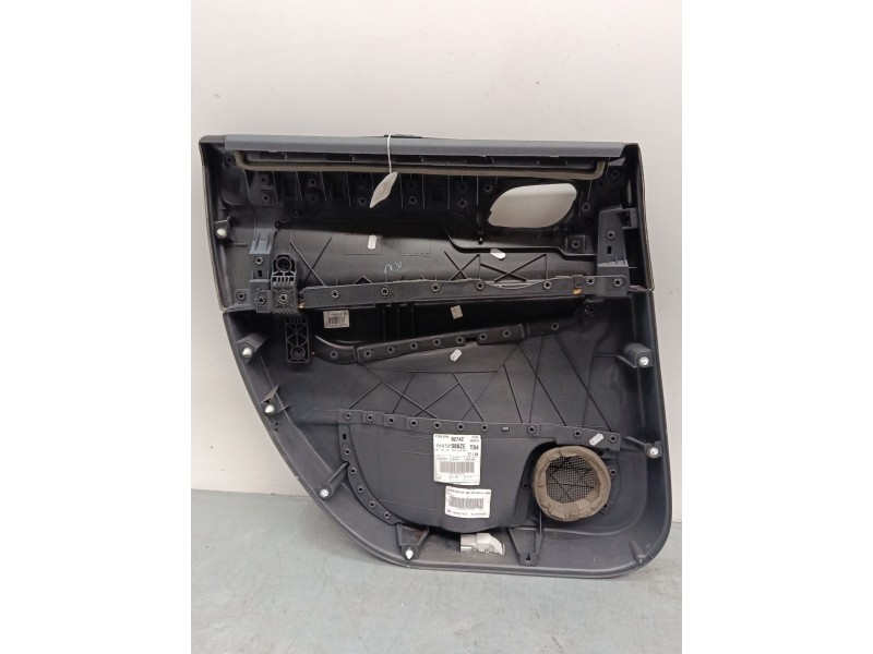 Recambio de guarnecido puerta trasera derecha para peugeot 3008 i monospace (0u_) 2.0 hdi referencia OEM IAM 96859951ZE  