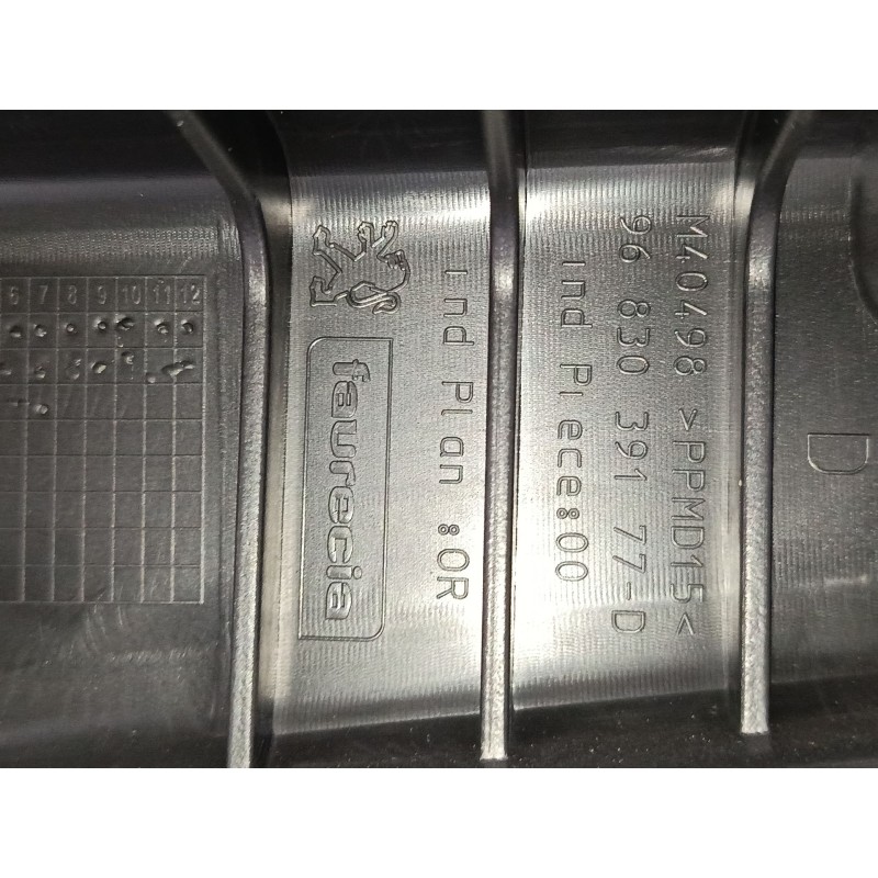 Recambio de guarnecido puerta trasera derecha para peugeot 3008 i monospace (0u_) 2.0 hdi referencia OEM IAM 96859951ZE  