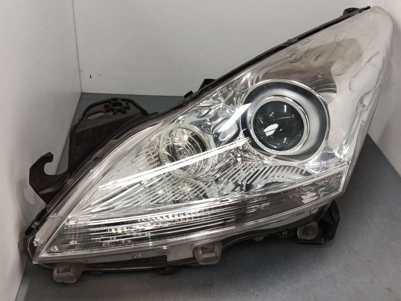 Recambio de faro izquierdo xenon para peugeot 3008 i monospace (0u_) 2.0 hdi referencia OEM IAM 9685473580  