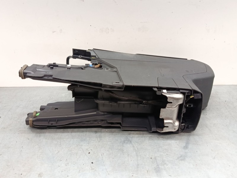 Recambio de apoyabrazos central para peugeot 3008 i monospace (0u_) 2.0 hdi referencia OEM IAM 9685949077  
