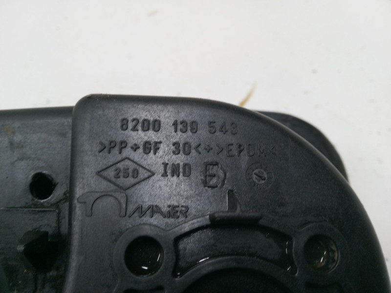 Recambio de tapa exterior combustible para renault scénic ii (jm0/1_) 1.9 dci (jm14) referencia OEM IAM 8200139543  