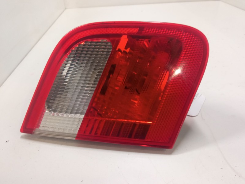 Recambio de piloto trasero porton izquierdo para bmw 3 (e46) 320 d referencia OEM IAM   