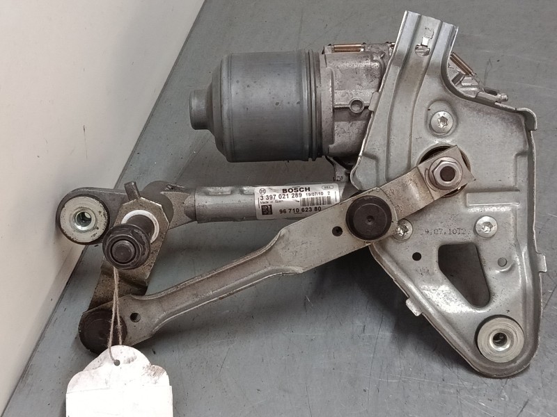 Recambio de motor limpiaparabrisas delantero derecho para peugeot 3008 i monospace (0u_) 2.0 hdi referencia OEM IAM 9671062380  