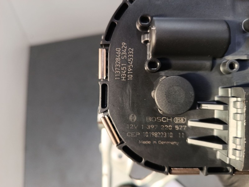 Recambio de motor limpiaparabrisas delantero derecho para peugeot 3008 i monospace (0u_) 2.0 hdi referencia OEM IAM 9671062380  