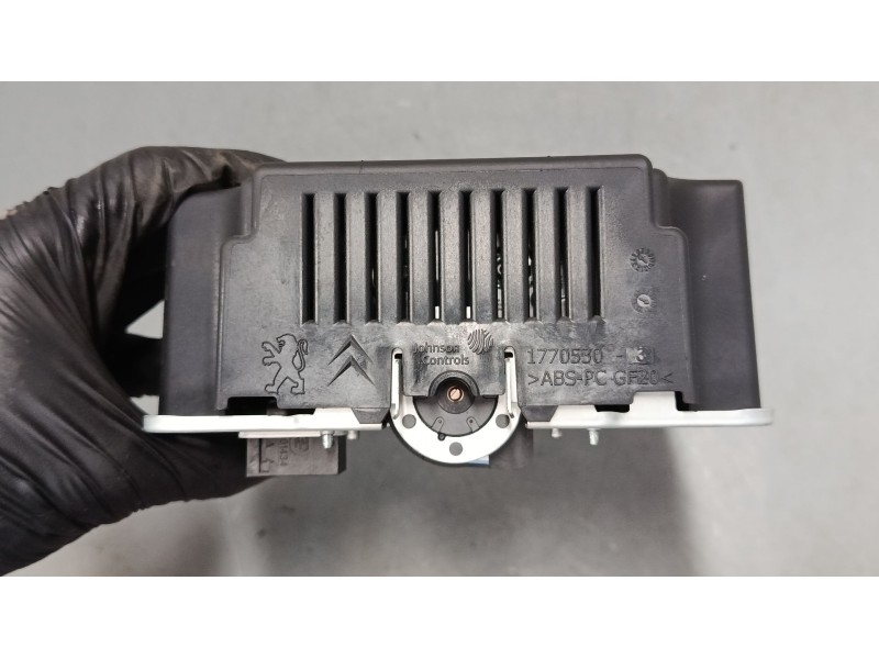 Recambio de pantalla multifuncion para peugeot 3008 i monospace (0u_) 2.0 hdi referencia OEM IAM 96665877ZD03  