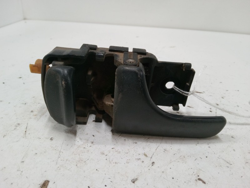 Recambio de maneta interior puerta delantera izquierda para nissan terrano ii (r20) 2.7 tdi 4wd referencia OEM IAM   