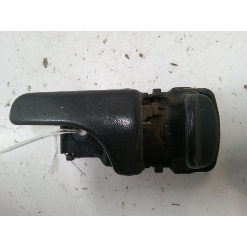 Recambio de maneta interior puerta delantera izquierda para nissan terrano ii (r20) 2.7 tdi 4wd referencia OEM IAM   