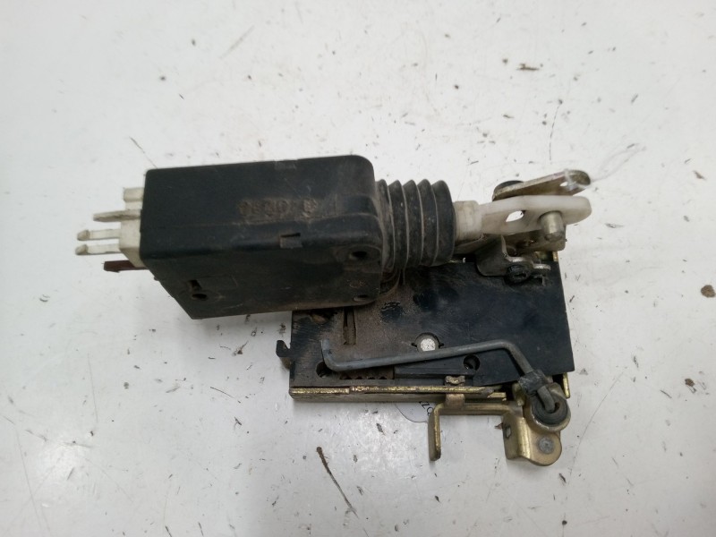 Recambio de cerradura puerta delantera izquierda para peugeot 106 ii (1a_, 1c_) 1.1 i referencia OEM IAM   