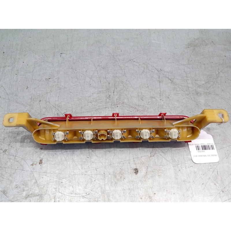 Recambio de luz central de freno para toyota corolla verso (zer_, zze12_, r1_) 2.0 d-4d (cur10_) referencia OEM IAM 815700F011  