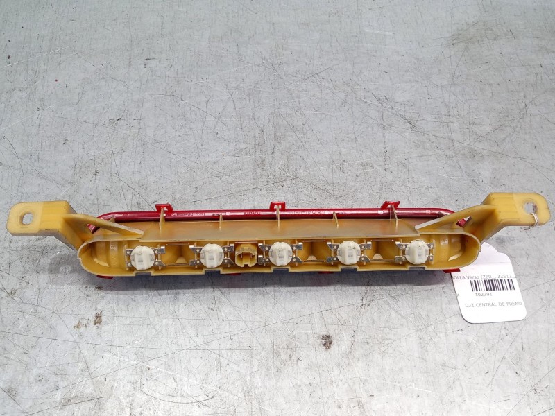 Recambio de luz central de freno para toyota corolla verso (zer_, zze12_, r1_) 2.0 d-4d (cur10_) referencia OEM IAM 815700F011  
