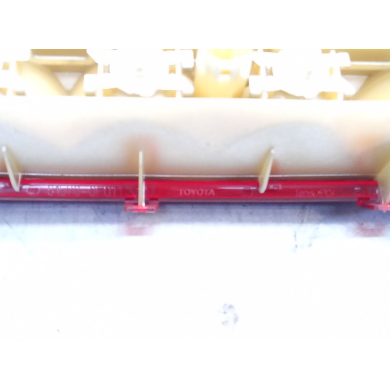 Recambio de luz central de freno para toyota corolla verso (zer_, zze12_, r1_) 2.0 d-4d (cur10_) referencia OEM IAM 815700F011  