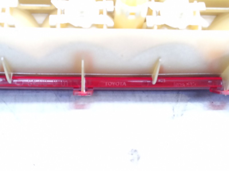 Recambio de luz central de freno para toyota corolla verso (zer_, zze12_, r1_) 2.0 d-4d (cur10_) referencia OEM IAM 815700F011  