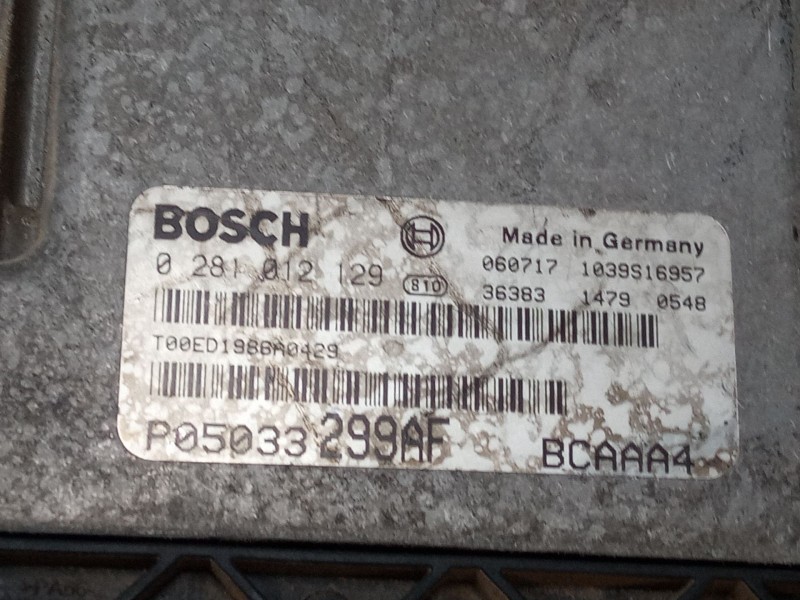 Recambio de centralita motor uce para dodge caliber 2.0 crd referencia OEM IAM 0281012129 P05033299AF 