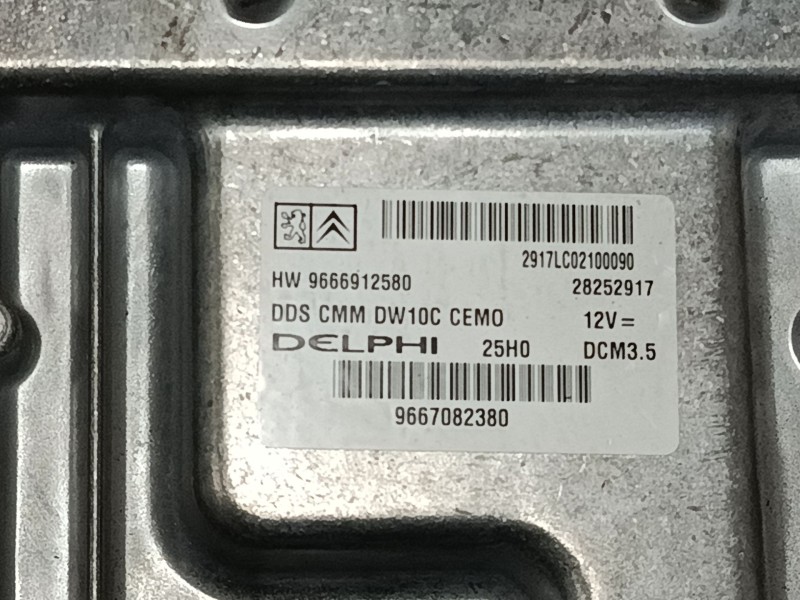Recambio de centralita motor uce para peugeot 3008 i monospace (0u_) 2.0 hdi referencia OEM IAM 9667082380  