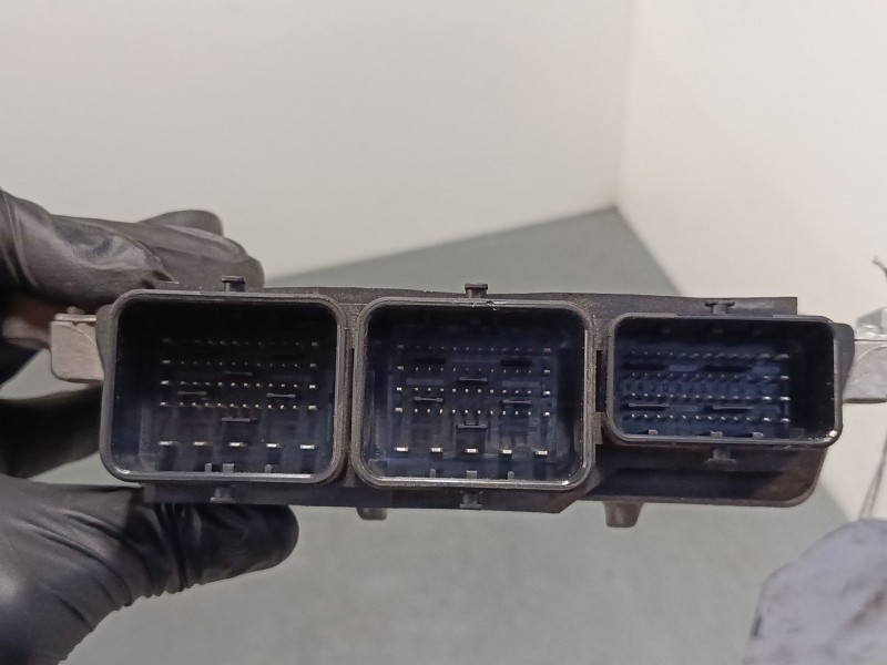 Recambio de centralita motor uce para peugeot 3008 i monospace (0u_) 2.0 hdi referencia OEM IAM 9667082380  