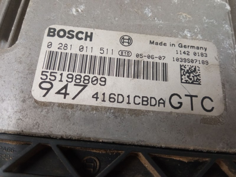 Recambio de centralita motor uce para alfa romeo gt (937_) 1.9 jtd (937cxn1b) referencia OEM IAM 0281011511 55198809 