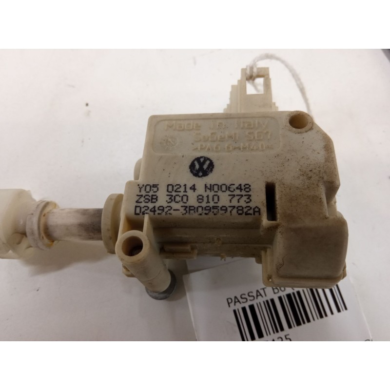 Recambio de motor cierre centralizado tapa combustible para volkswagen passat b6 (3c2) 2.0 tdi 16v referencia OEM IAM 3C0810773 
