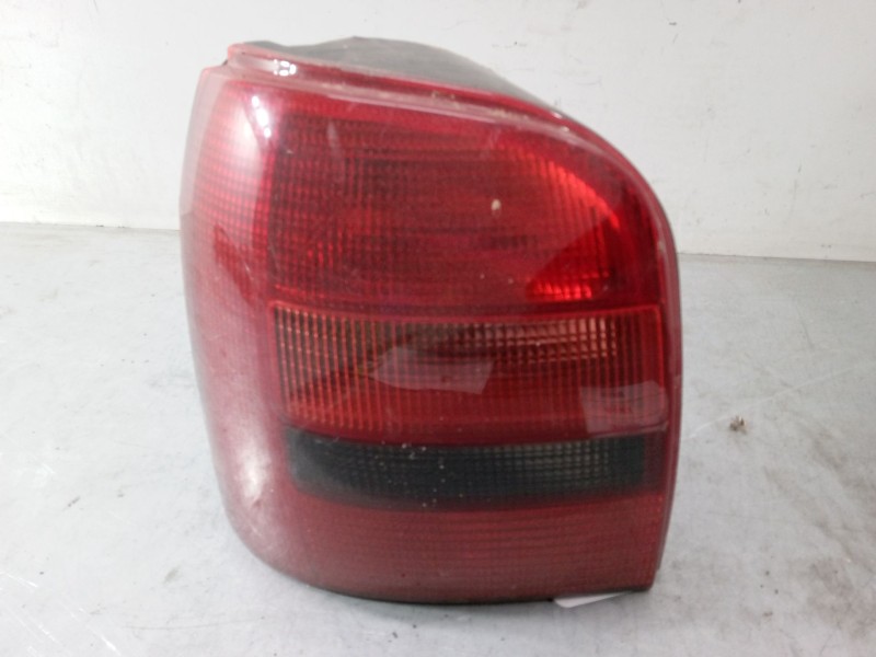 Recambio de piloto trasero izquierdo para audi a4 b5 avant (8d5) 1.9 tdi referencia OEM IAM   