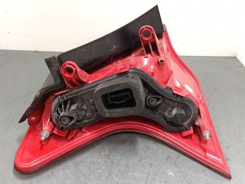 Recambio de piloto trasero derecho para peugeot 3008 i monospace (0u_) 2.0 hdi referencia OEM IAM 9683460780  