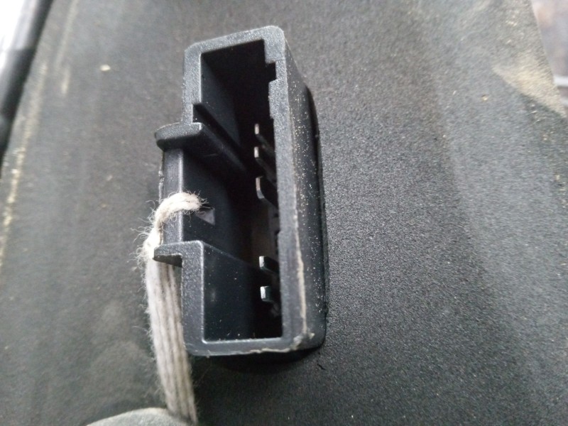 Recambio de piloto trasero derecho para dacia sandero (bs_) 1.6 mpi 85 (bs03) referencia OEM IAM   