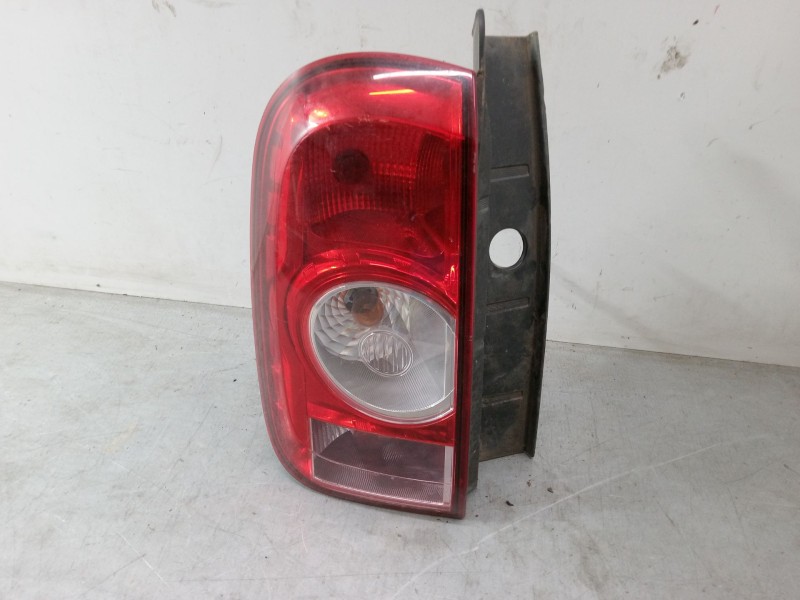 Recambio de piloto trasero izquierdo para dacia duster (hs_) 1.5 dci 4x4 referencia OEM IAM   